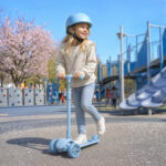 Scooter Plegable para Niños Explore Celeste con Luces LED - vista 2